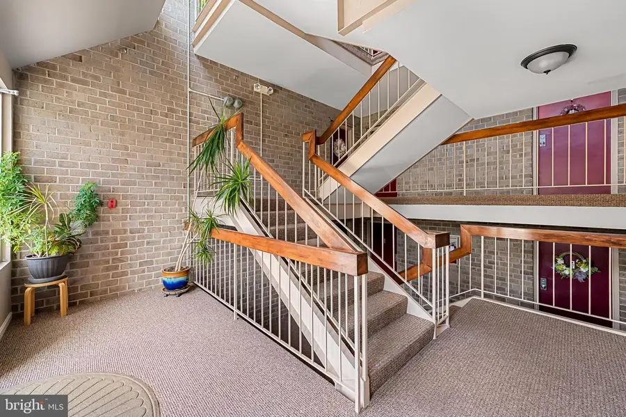 8 Bandon Ct #204, Lutherville Timonium, MD 21093 - #2