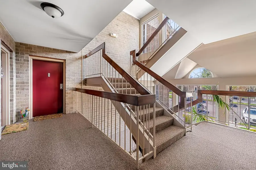 8 Bandon Ct #204, Lutherville Timonium, MD 21093 - #3