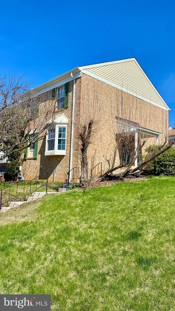 2 Spring Glen Ct, Cockeysville, MD 21030 - #1