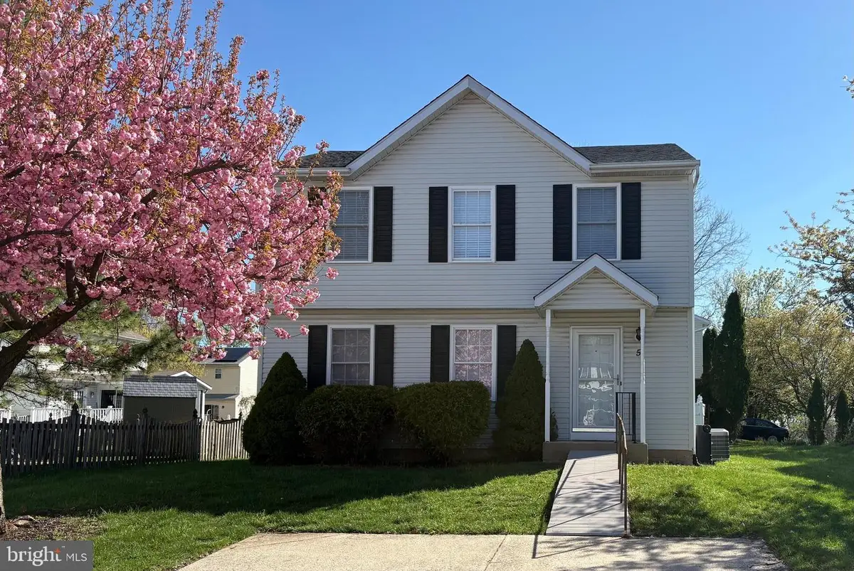 5 Ben Woods Ct, Baltimore, MD 21228 - #1