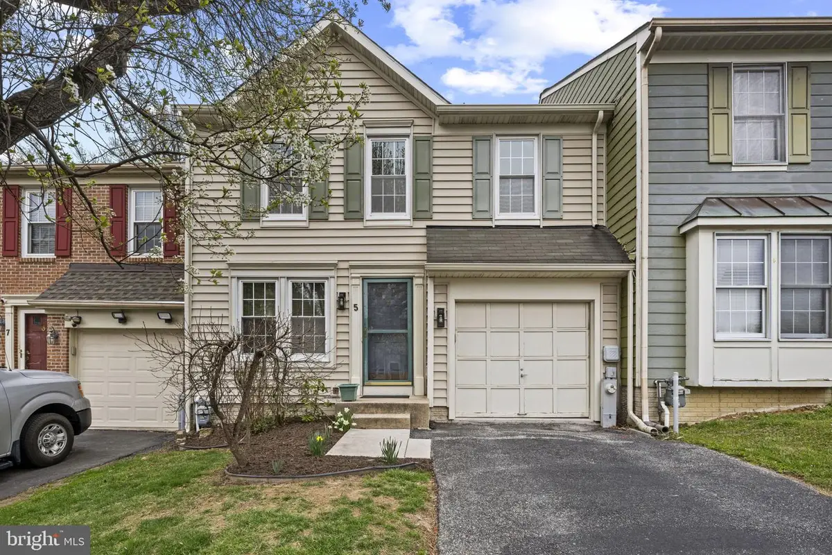 5 Wincrest Ct, Baltimore, MD 21208 - #1