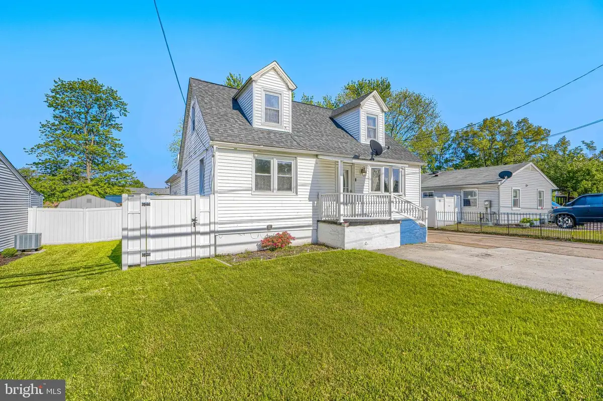 2215 Lodge Farm Rd, Baltimore, MD 21219 - #1