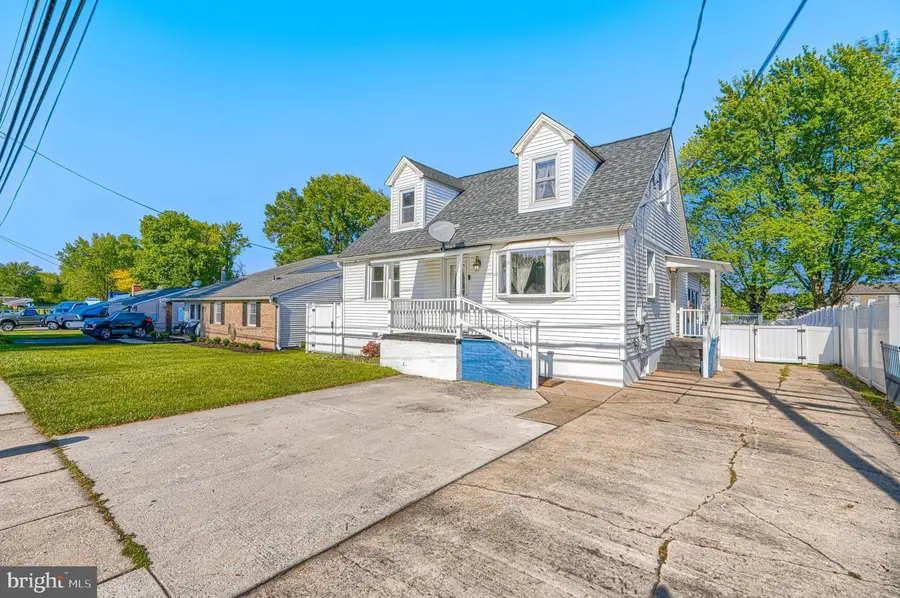 2215 Lodge Farm Rd, Baltimore, MD 21219 - #2