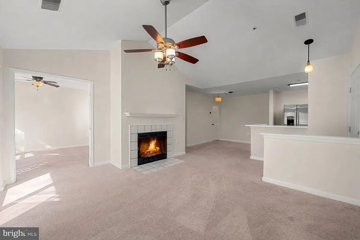 4402 Silverbrook Ln #d302, Owings Mills, MD 21117 - #1