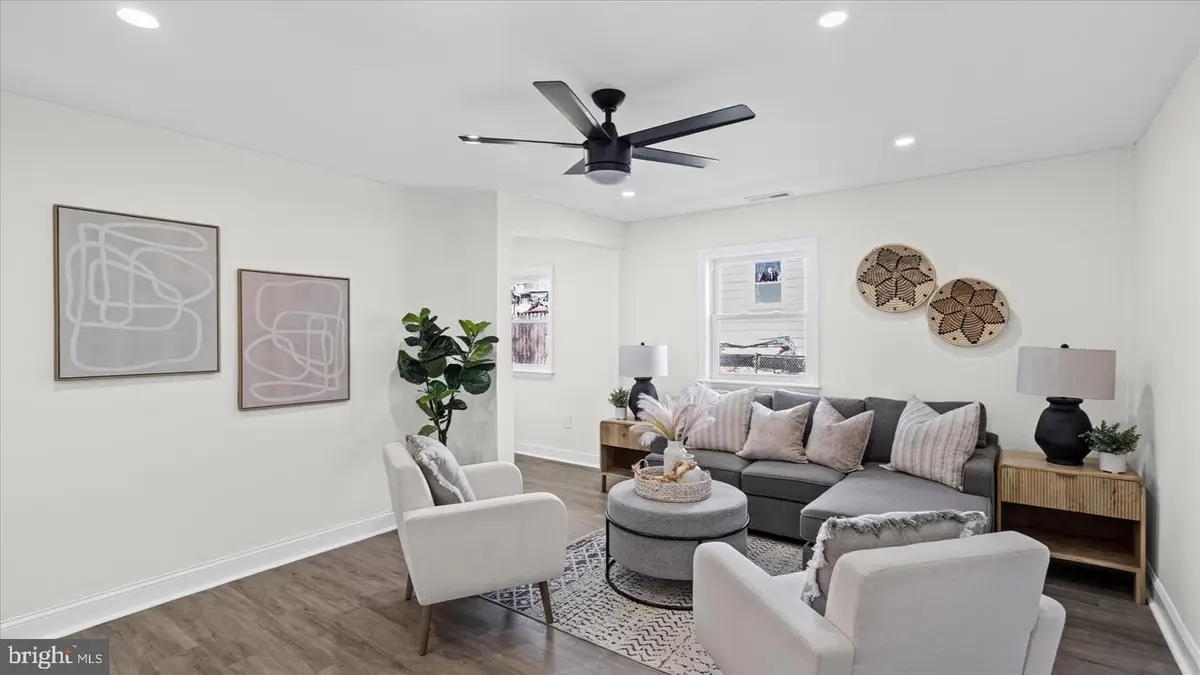 4 Blister St, Middle River, MD 21220 - #1