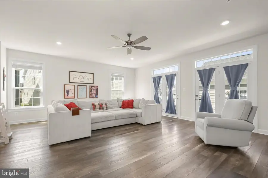 10911 Beckenham St, Middle River, MD 21220 - #3