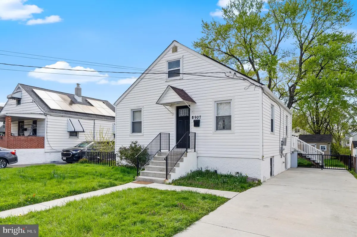 907 Martin Rd, Essex, MD 21221 - #1