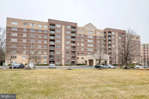 12240 Roundwood #105, LUTHERVILLE TIMONIUM, MD 21093
