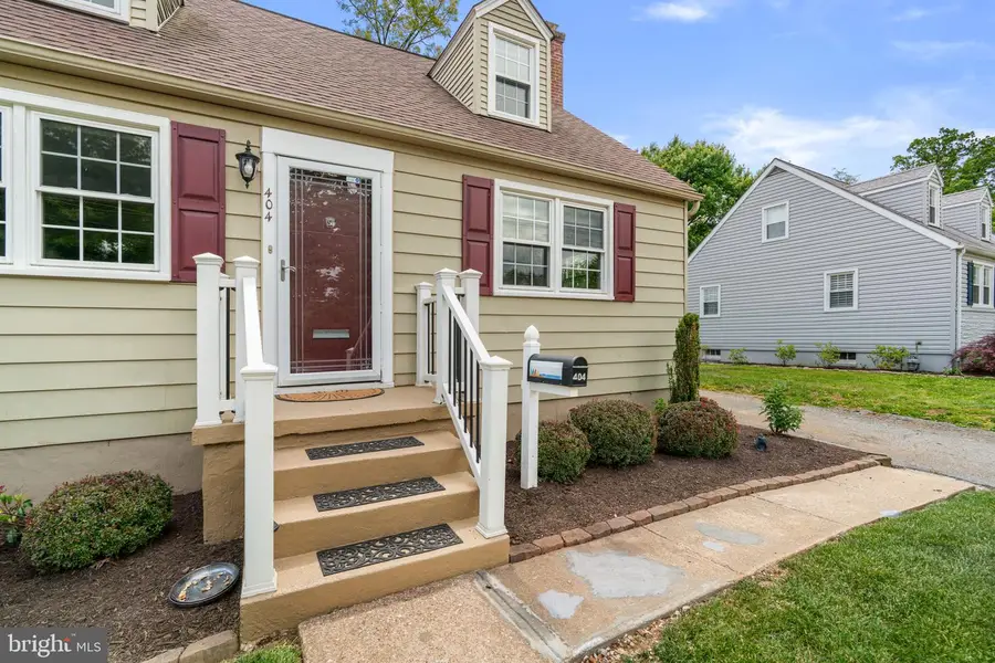 404 Forest Ln, Catonsville, MD 21228 - #2
