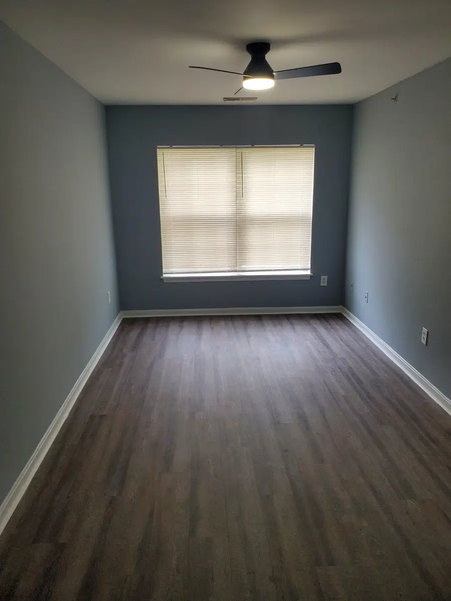 4 Banyan Wood Ct #304, Essex, MD 21221 - #2