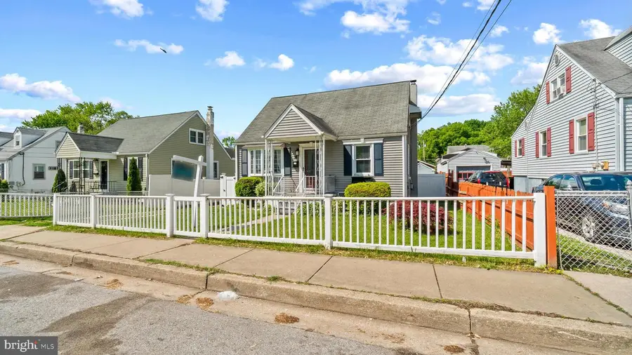 18 N Hawthorne Rd, Middle River, MD 21220 - #3