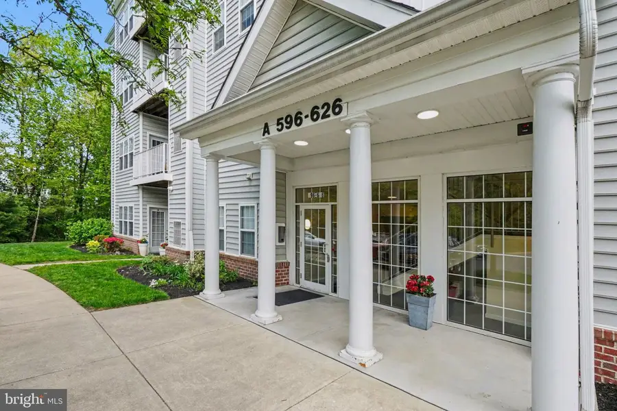598 Hopkins Landing Dr #598, Essex, MD 21221 - #2