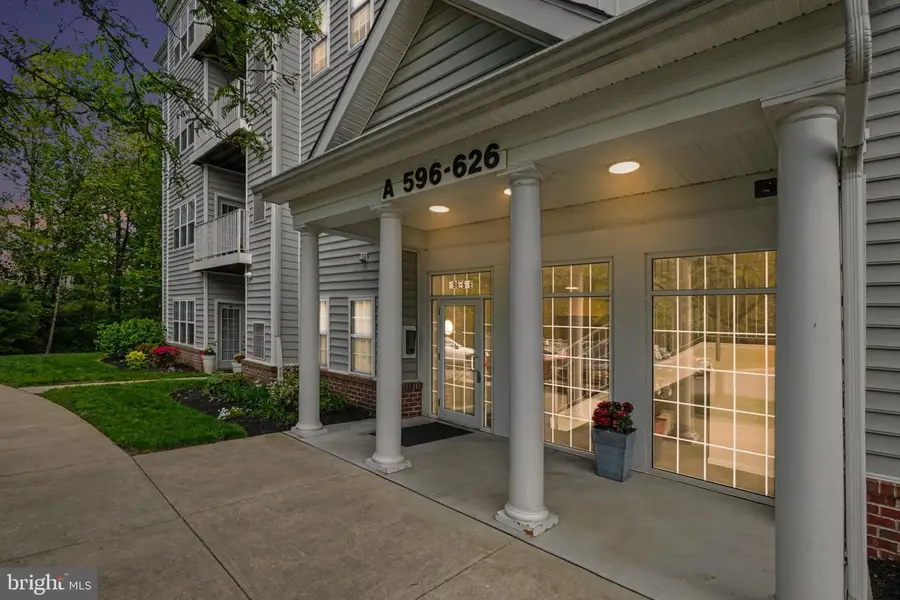 598 Hopkins Landing Dr #598, Essex, MD 21221 - #3