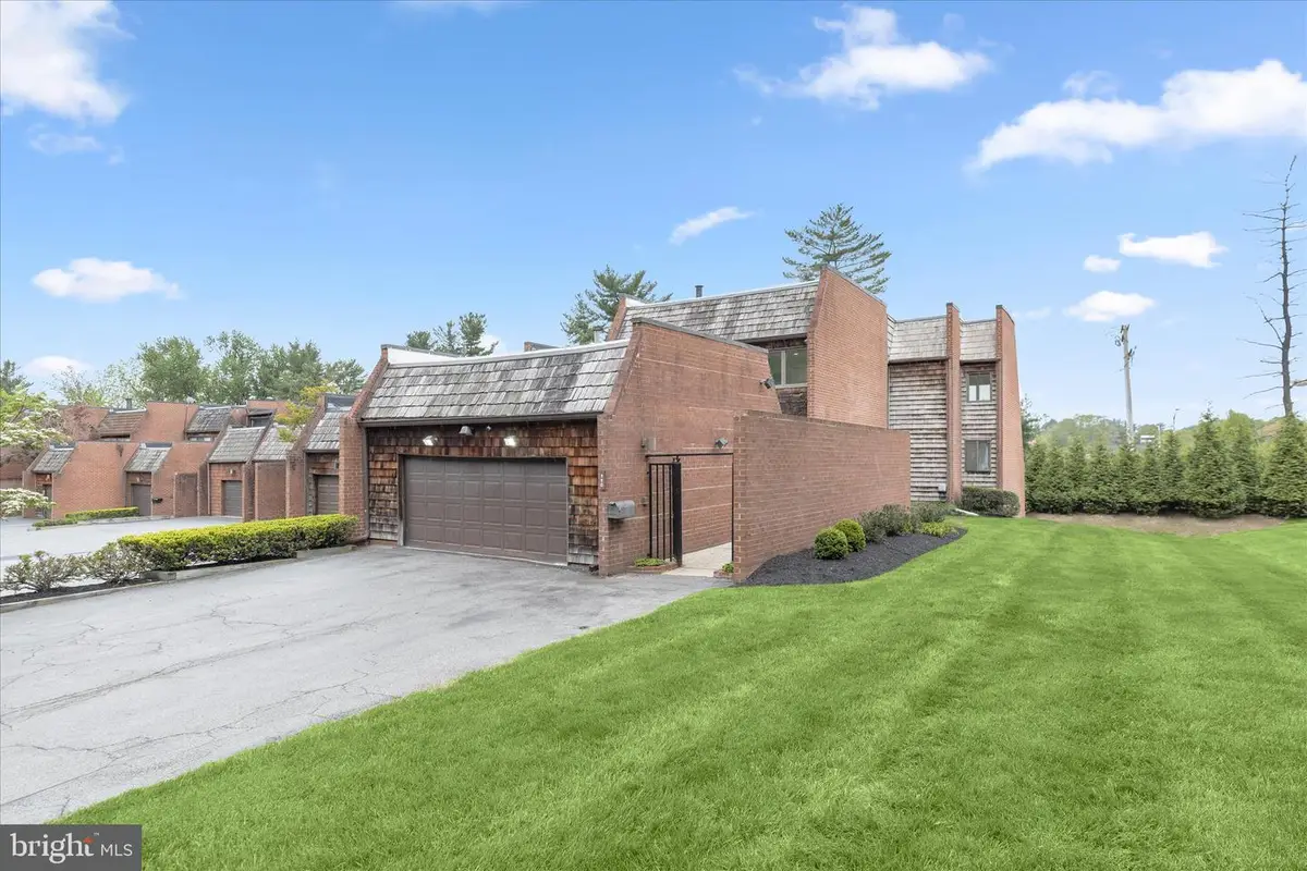 110 Old Crossing Dr, Baltimore, MD 21208 - #1