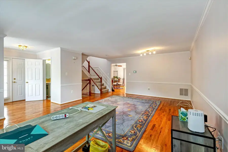 5 Johnsborough Ct, Reisterstown, MD 21136 - #2