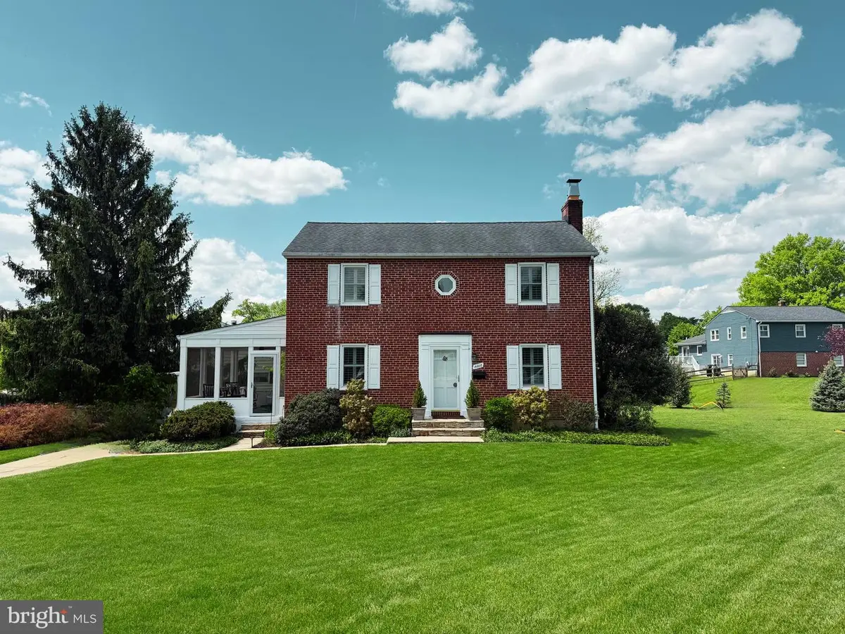 8414 Saunders Rd, Lutherville Timonium, MD 21093 - #1