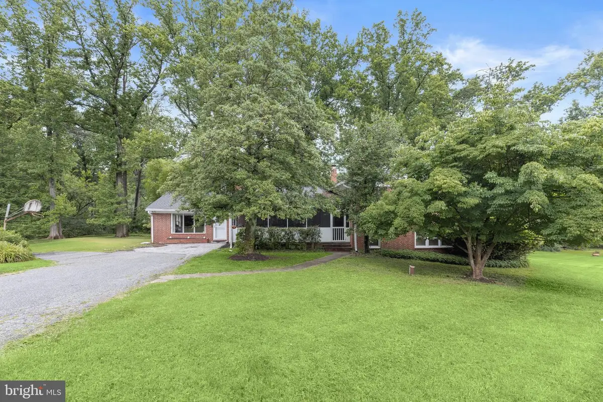 2 Greenlea Dr, Pikesville, MD 21208 - #1