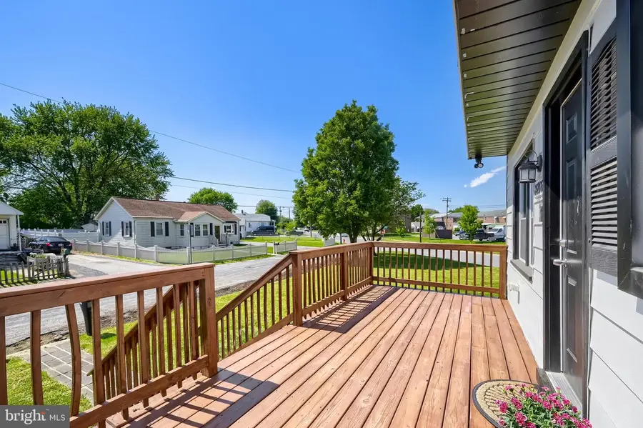 8206 Bear Creek Dr, Baltimore, MD 21222 - #3
