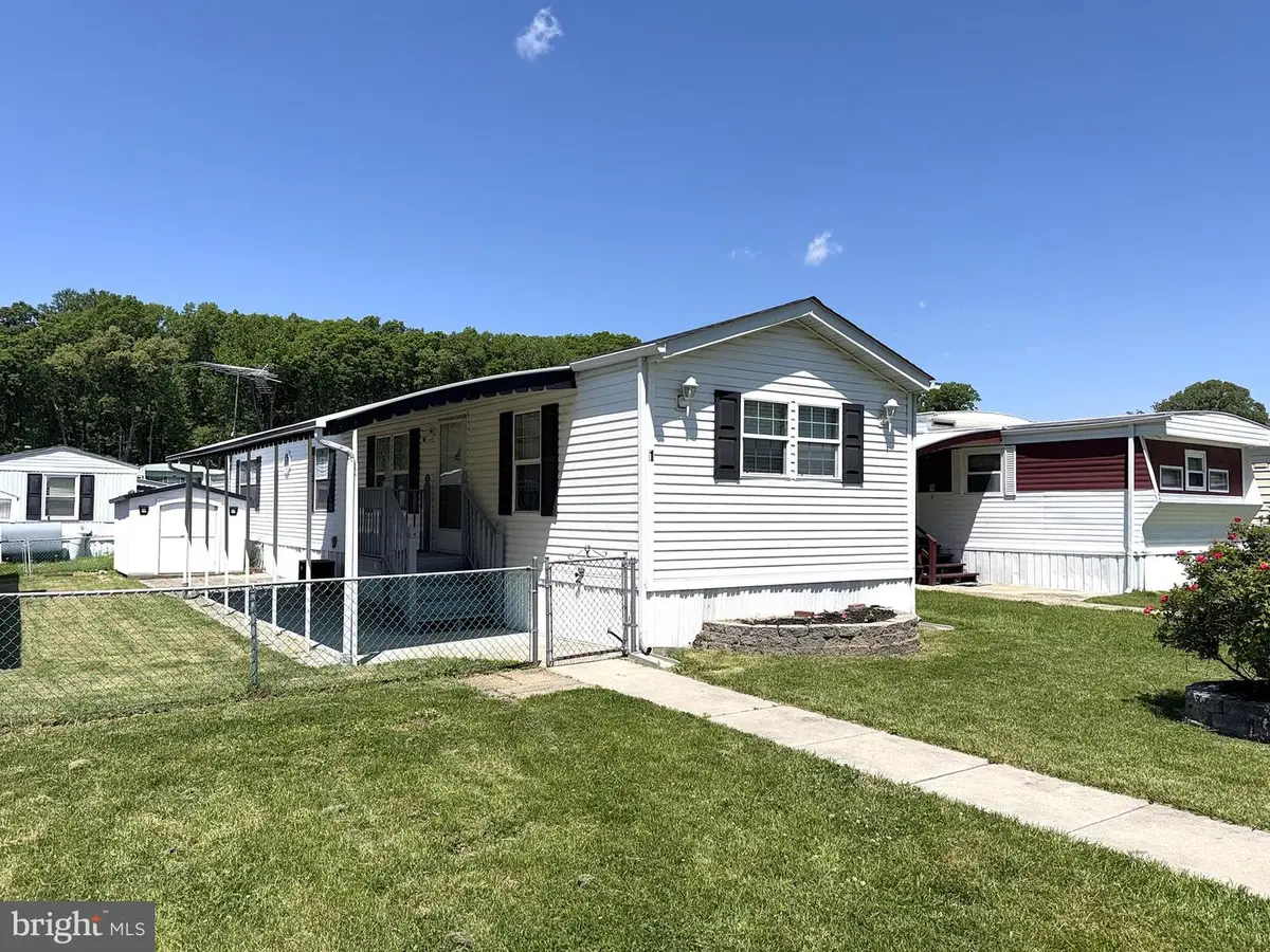 1 Judywood Ln, Essex, MD 21221 - #1