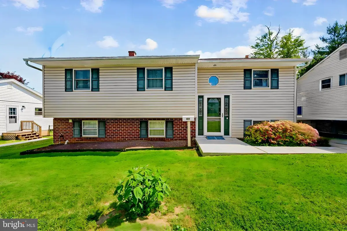 245 Candytuft Rd, Reisterstown, MD 21136 - #1