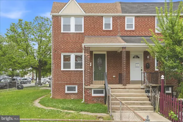 19 Warren Rd, ESSEX, MD 21221