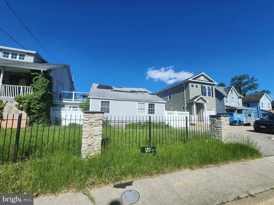 172 Winters Ln, Catonsville, MD 21228 - #2