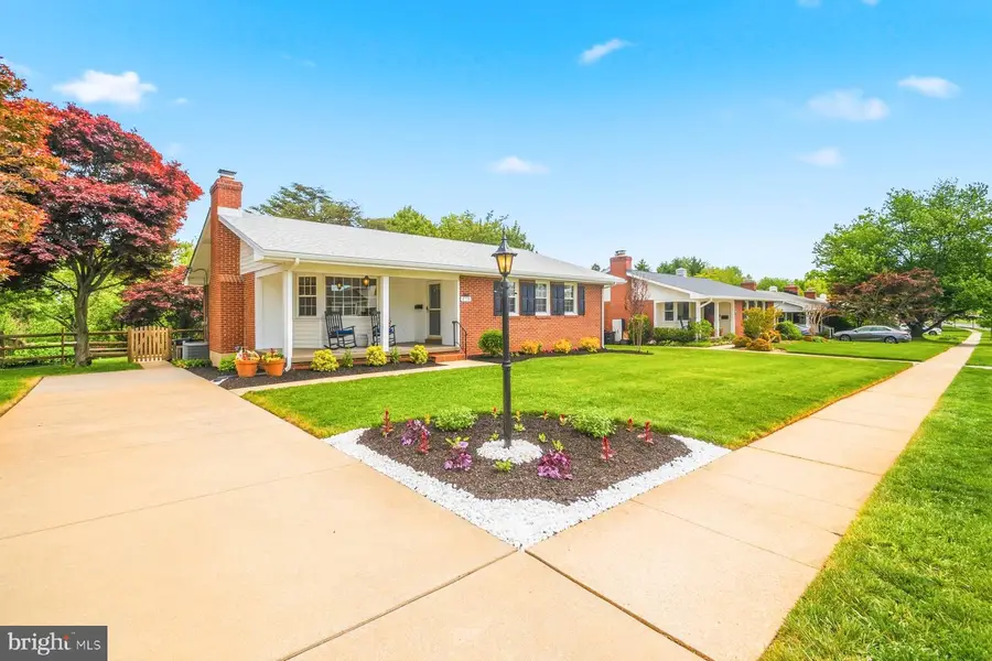 214 Chantrey Rd, Lutherville Timonium, MD 21093 - #2