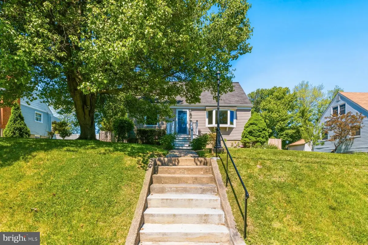 9704 Oakdale Ave, Parkville, MD 21234 - #1