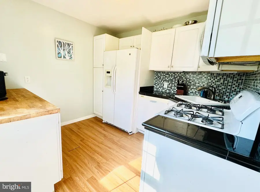 3426 Loganview Dr, Baltimore, MD 21222 - #2
