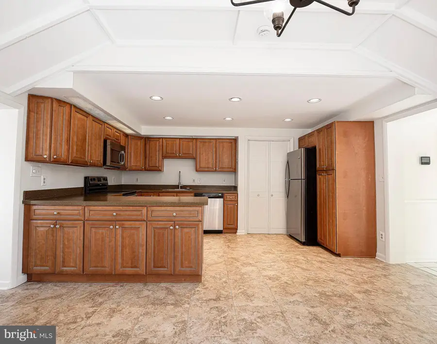 8724 Littlewood Rd, Baltimore, MD 21234 - #3