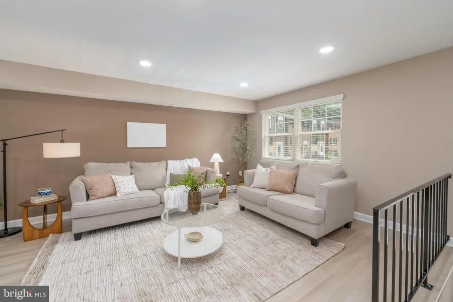 26 Golden Hill Ct, Catonsville, MD 21228 - #3
