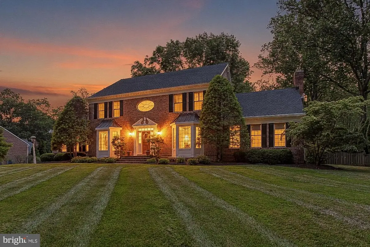 1 Lakecrest Ct, Towson, MD 21286 - #1