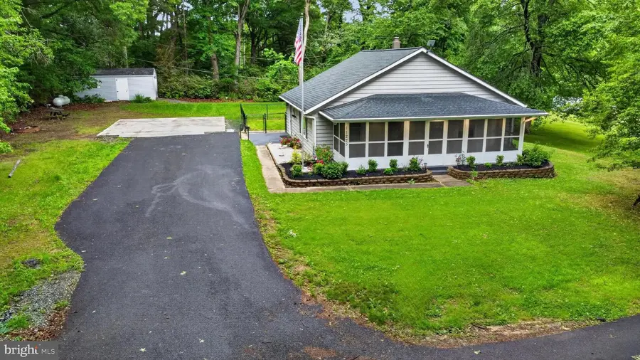11225 Arbutus Ave, Bradshaw, MD 21087 - #3