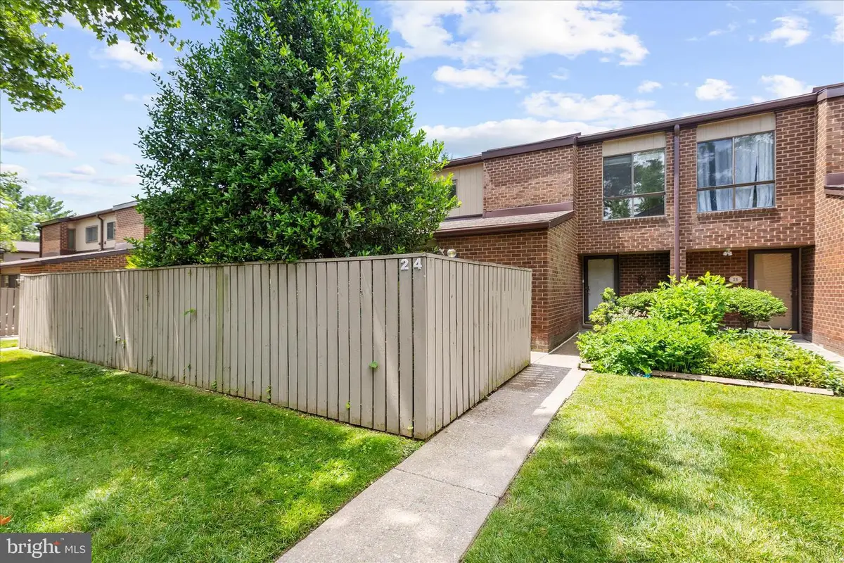 24 Fencepost Ct #g, Baltimore, MD 21208 - #1