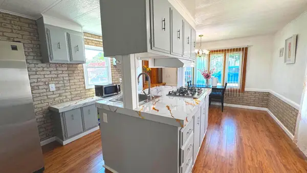 28 Rockywood Lane, ESSEX, MD 21221