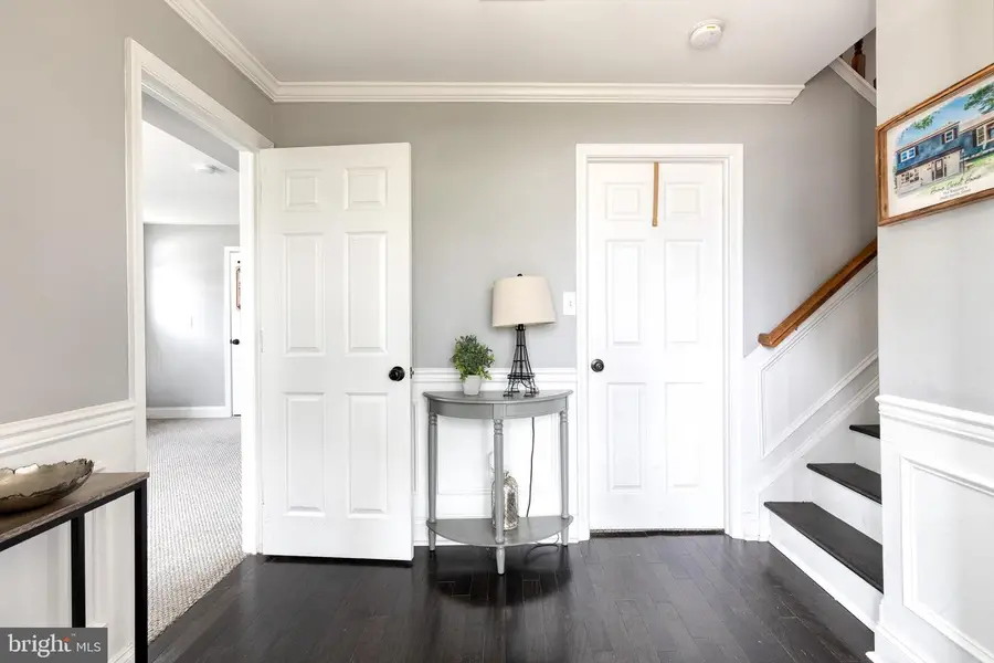 5820 Heron Dr, Baltimore, MD 21227 - #3