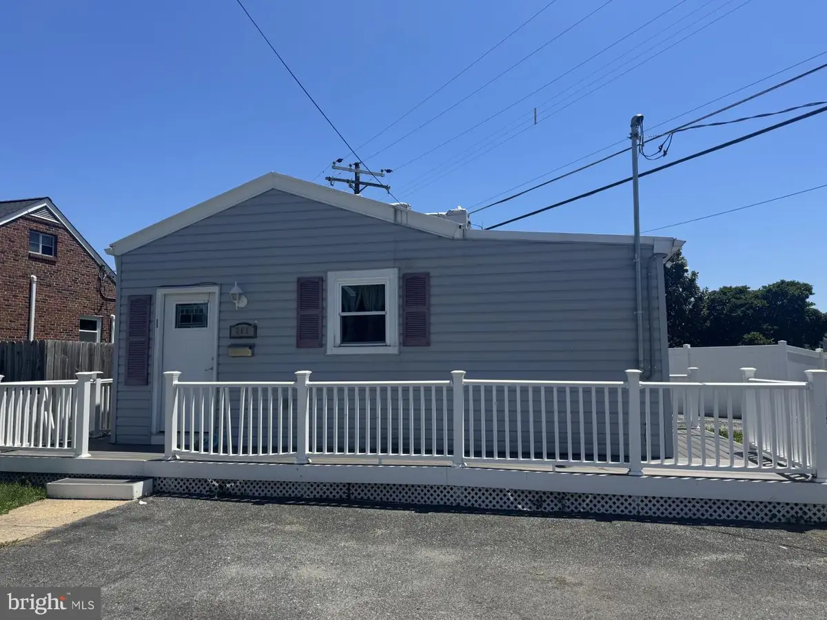 201 Mace Ave, Essex, MD 21221 - #1
