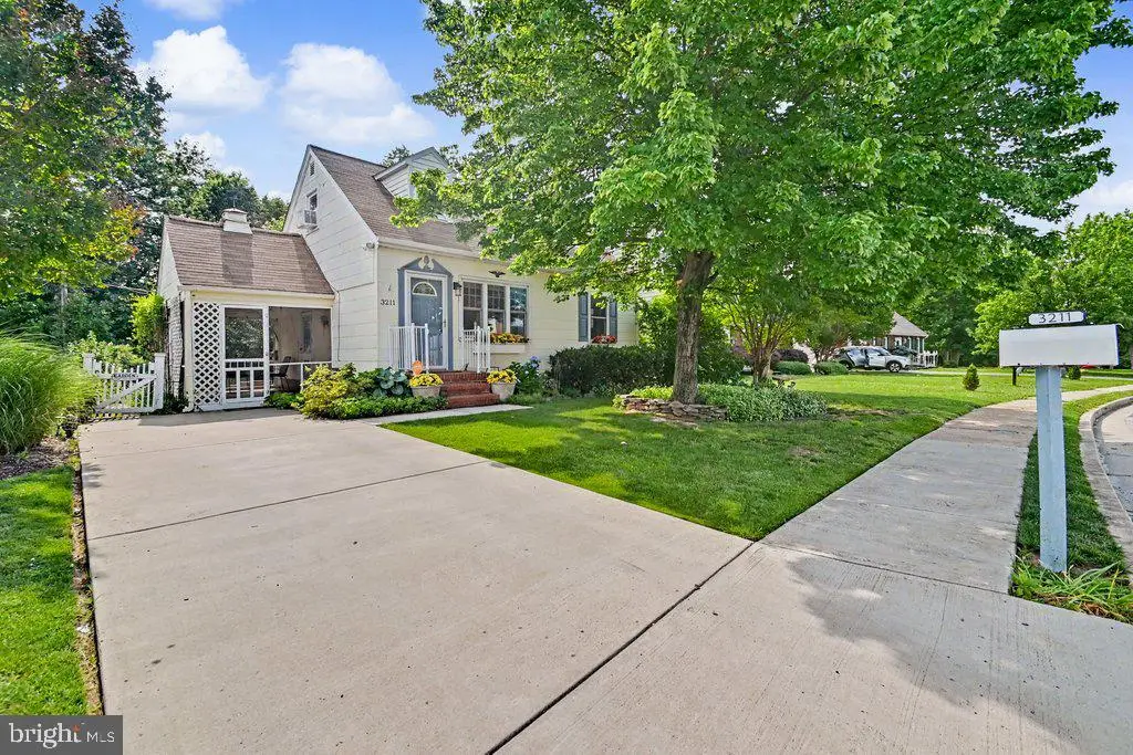 3211 Bryant Ave, Baltimore, MD 21227 - #1