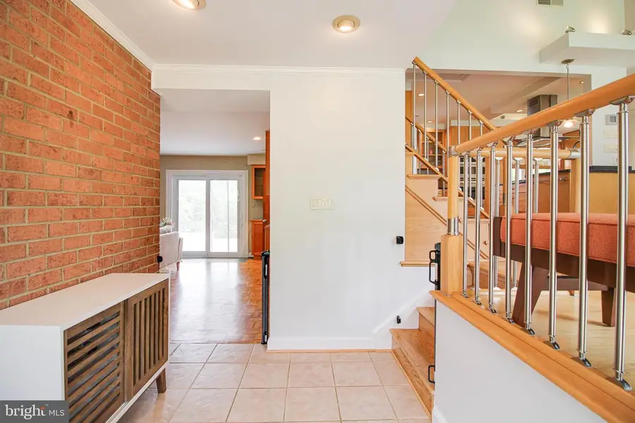 936 Cromwell Bridge Rd, Towson, MD 21286 - #3