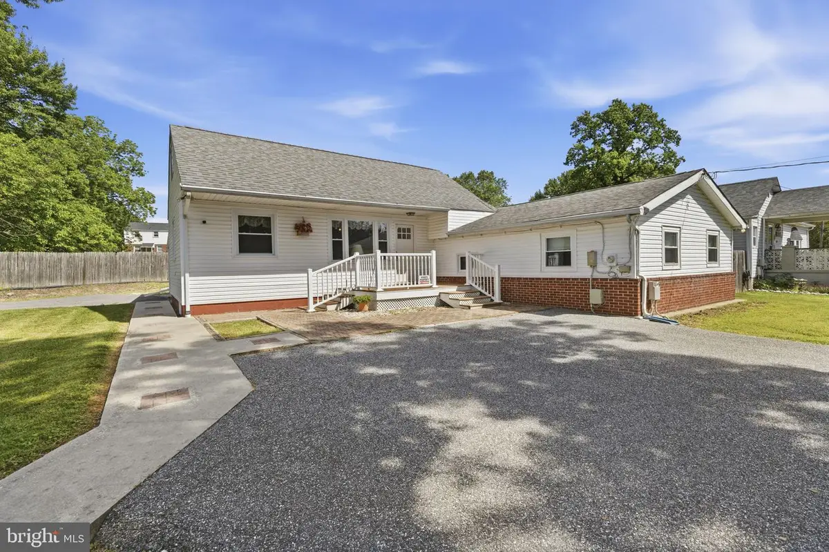 2411 Poplar Rd, Baltimore, MD 21221 - #1