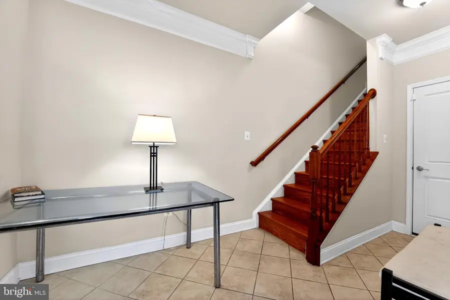 130 Linden Pl, Towson, MD 21286 - #2