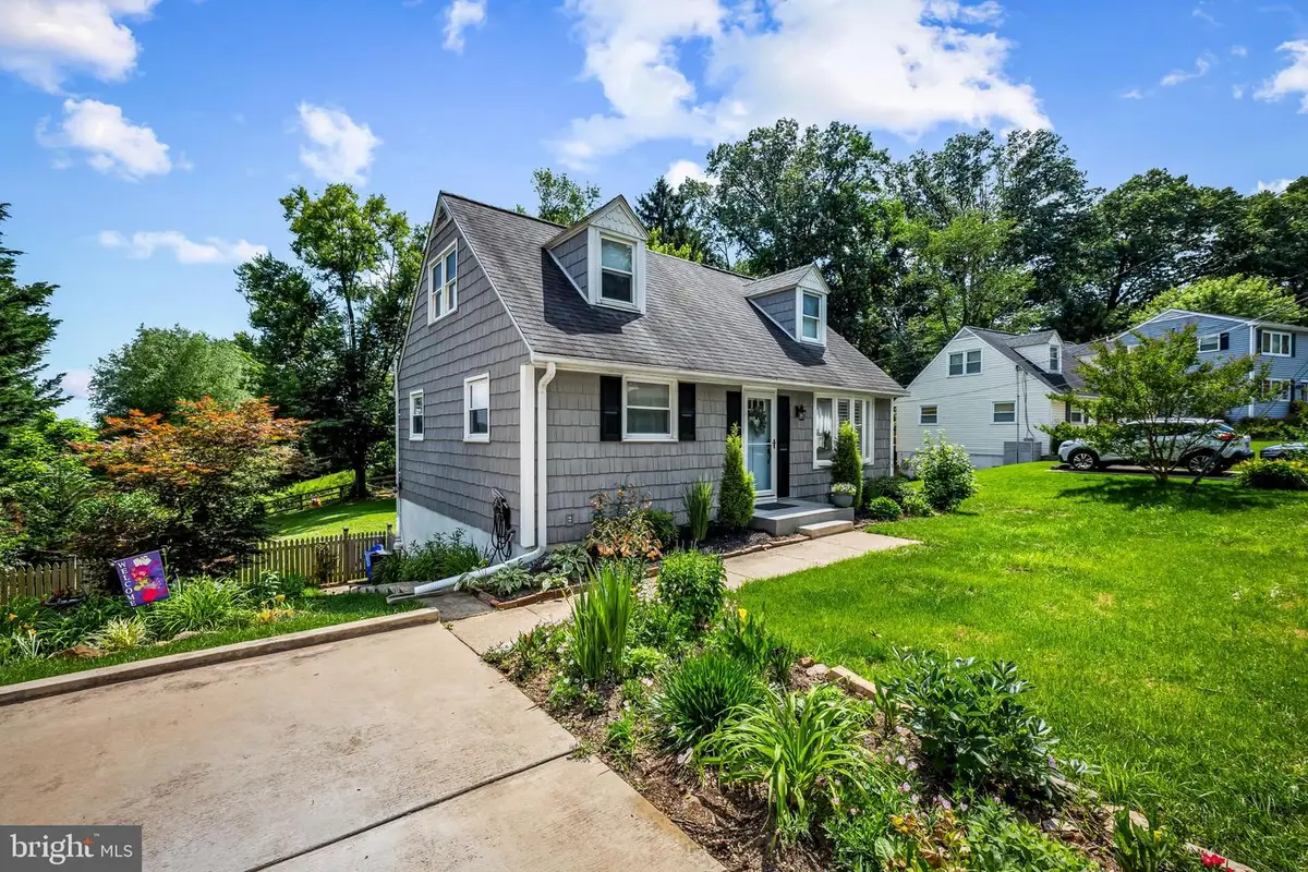 229 Dawson Dr, Cockeysville, MD 21030 - #1