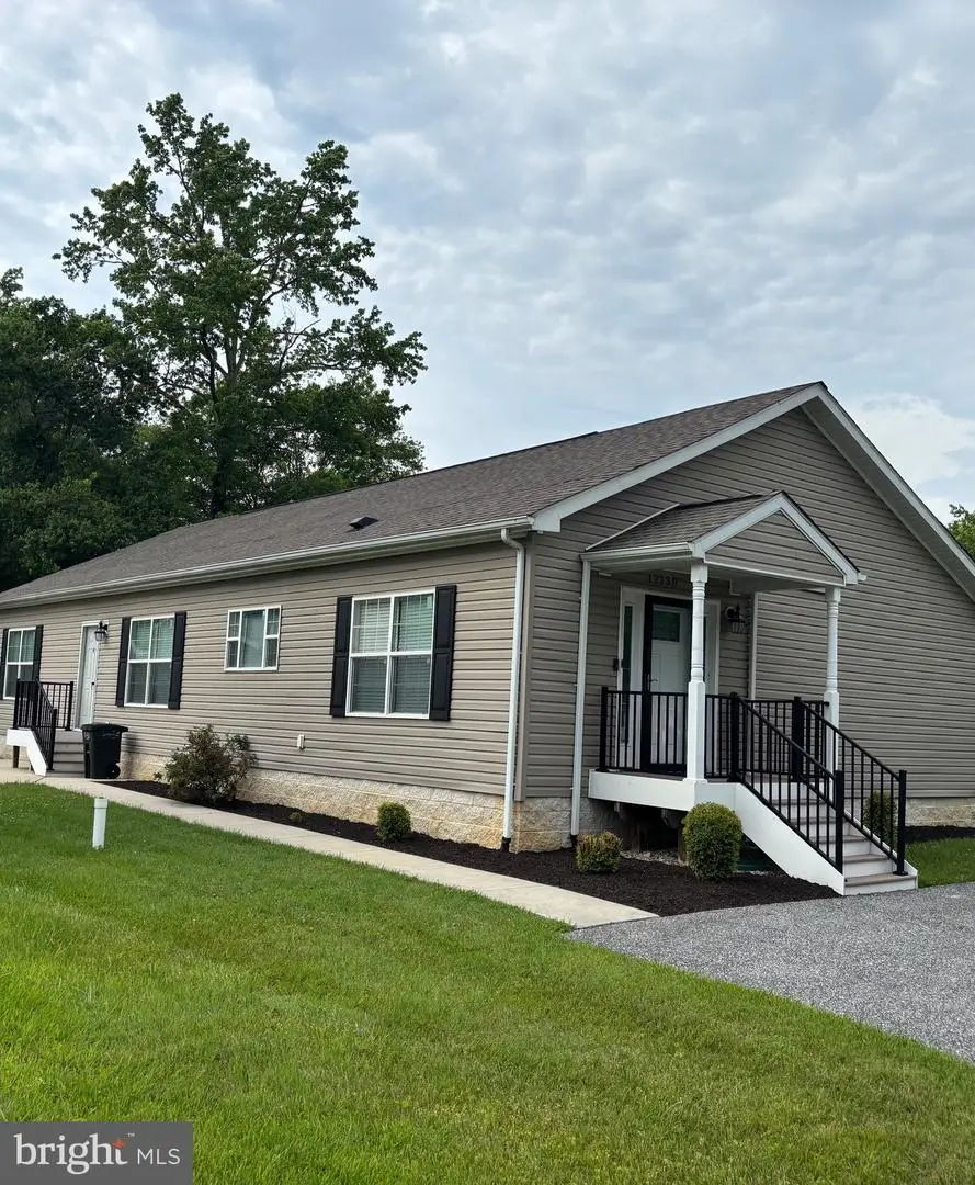 12130 Eastern Ave, Middle River, MD 21220 - #1
