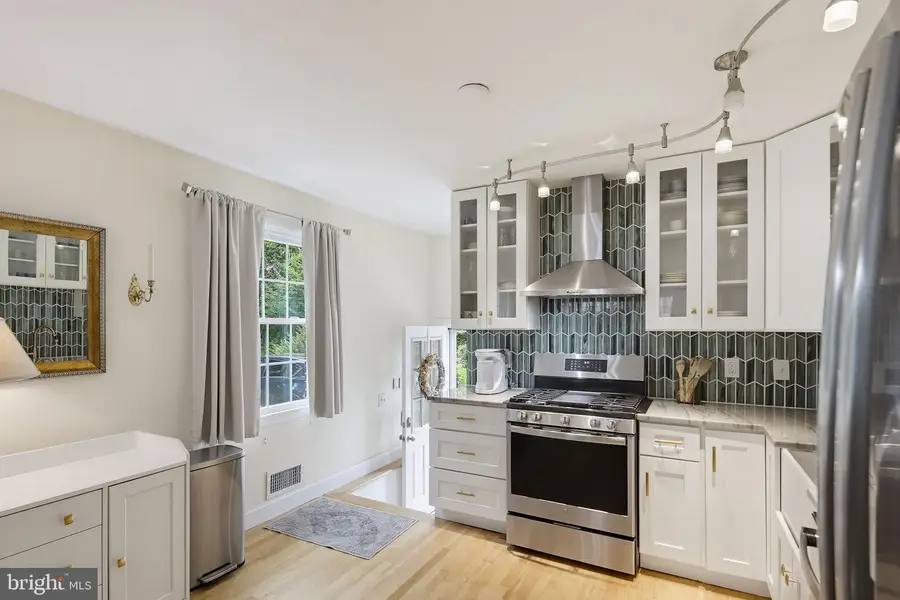 1034 Donington Cir, Towson, MD 21204 - #3