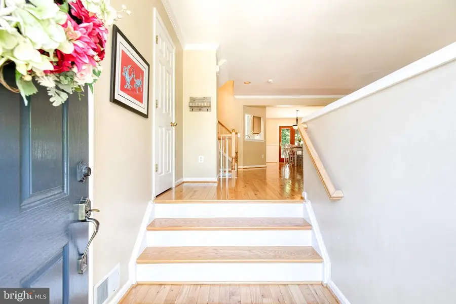 752 Leister Dr, Lutherville Timonium, MD 21093 - #2