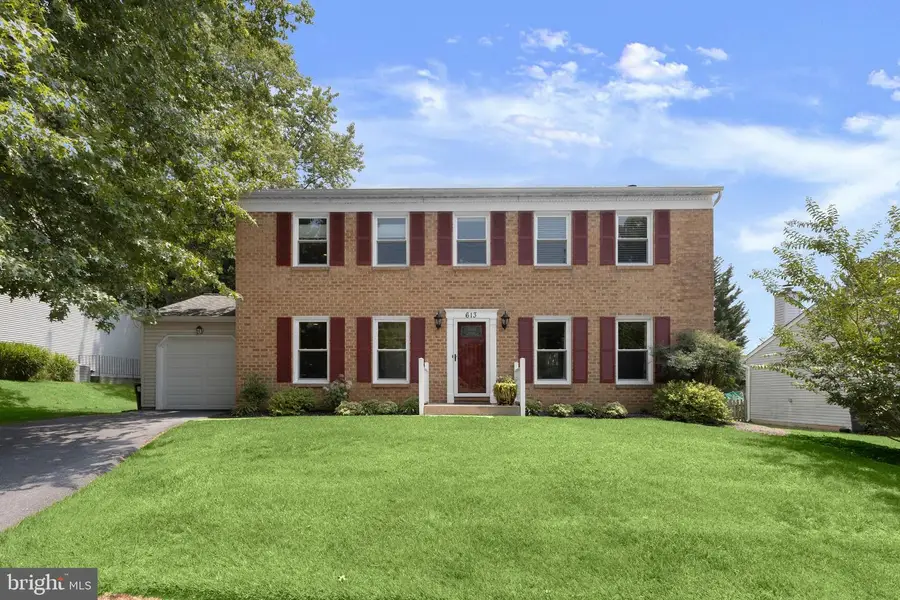 613 Saint Paul Ave, Reisterstown, MD 21136 - #2