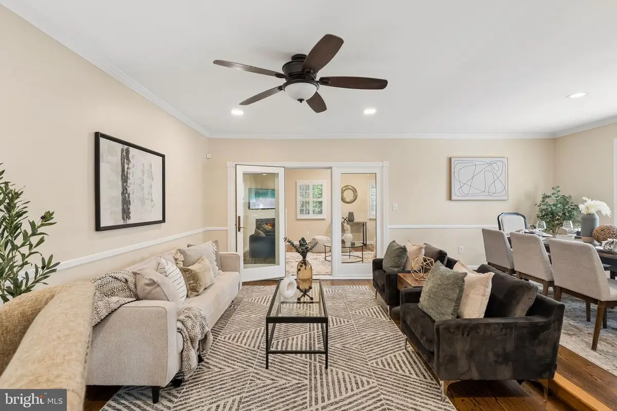102 Othoridge Rd, Lutherville Timonium, MD 21093 - #1