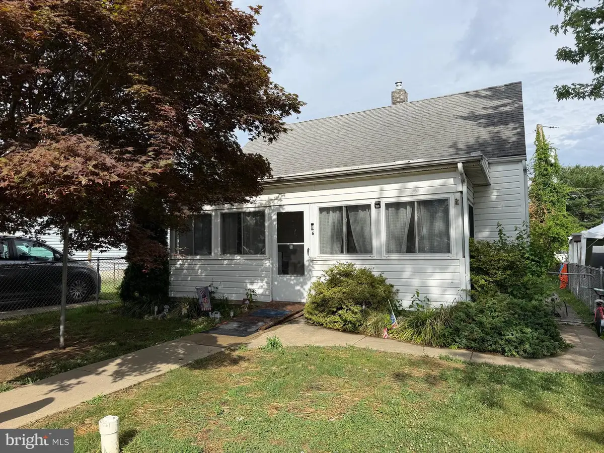 6 Avenal Rd, Baltimore, MD 21221 - #1