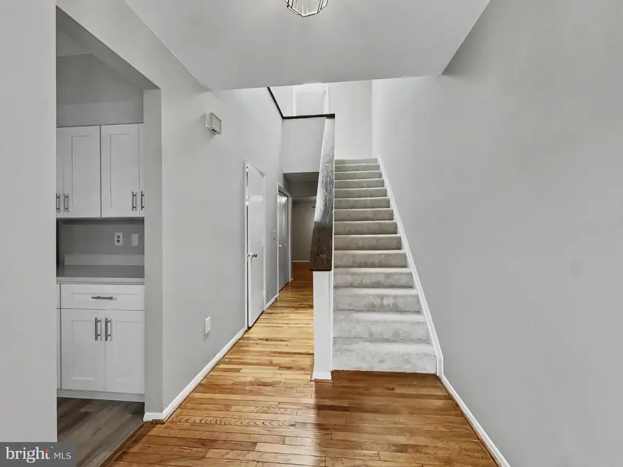 430 Five Farms Ln, Lutherville Timonium, MD 21093 - #2