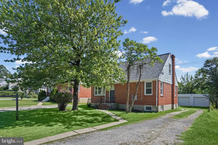 8719 Satyr Hill Rd, Parkville, MD 21234 - #3